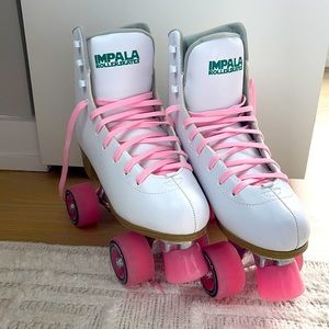 Impala White Roller Skates (wms size 8)